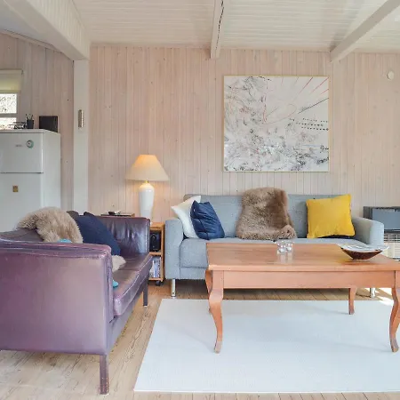 Vakantiehuis Two-bedroom Holiday In